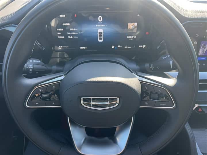 Фото 7 - Geely Monjaro