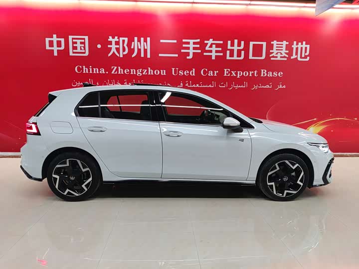 Фото 4 - Volkswagen Golf