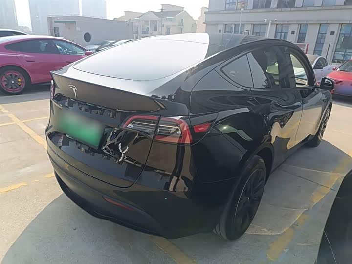 Фото 7 - Tesla Model Y