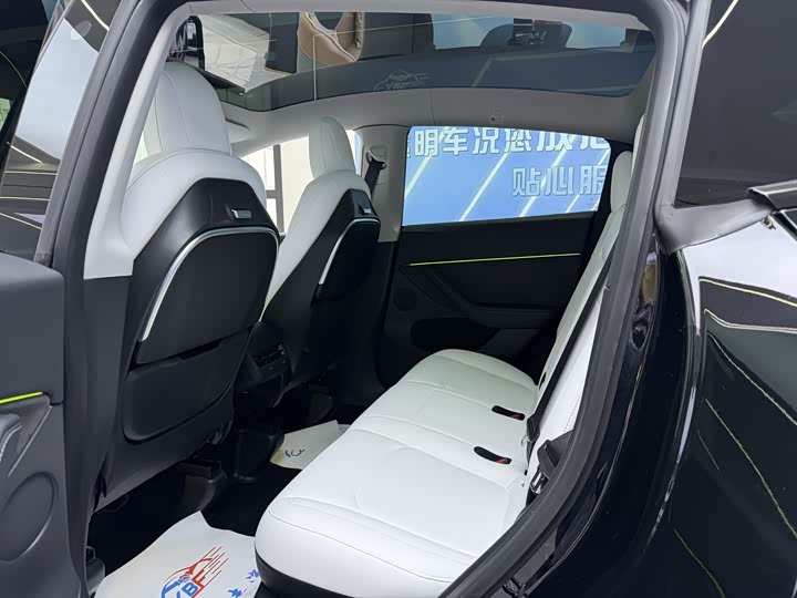 Фото 6 - Tesla Model Y