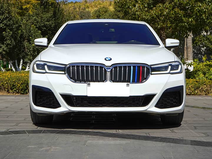 Фото 3 - BMW 5 Series