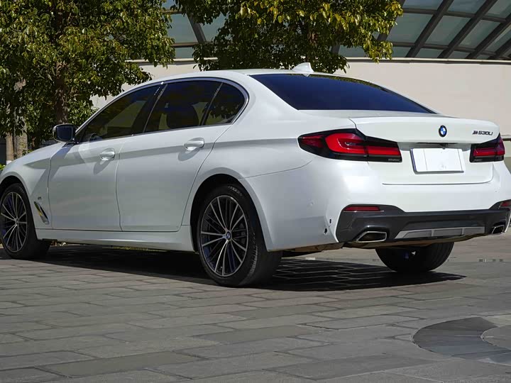 Фото 4 - BMW 5 Series