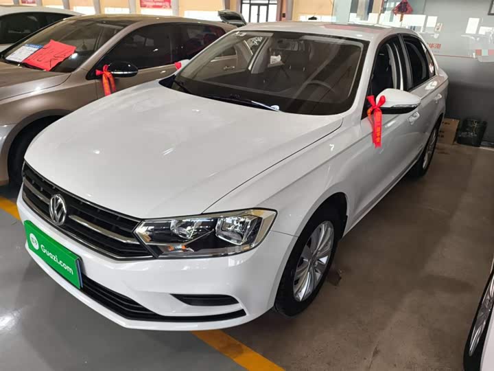 Фото 1 - Volkswagen Bora