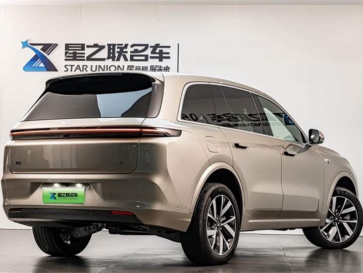 Фото 7 - LiXiang L8