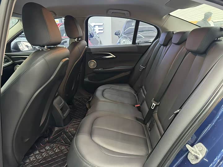 Фото 6 - BMW 1 Series