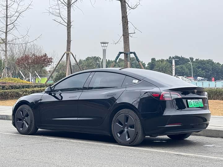 Фото 7 - Tesla Model 3