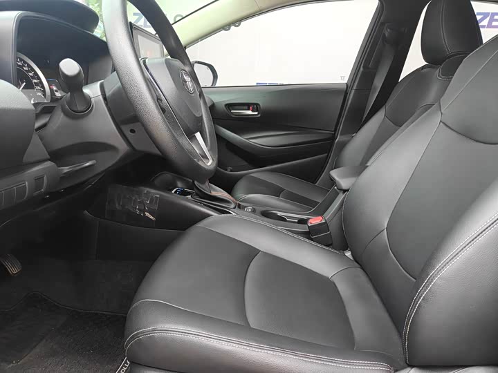 Фото 6 - Toyota Corolla