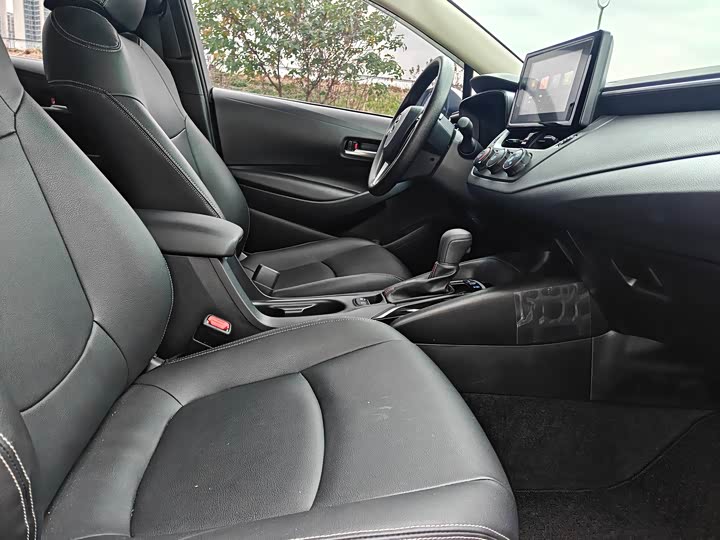 Фото 7 - Toyota Corolla