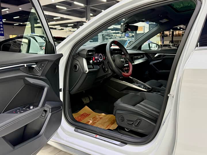 Фото 4 - Audi A3