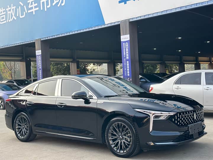 Фото 3 - Bestune B70