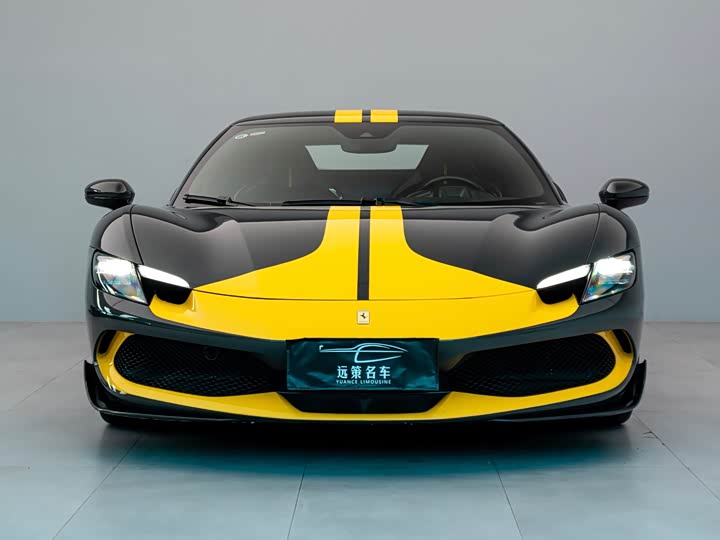 Фото 1 - Ferrari 296