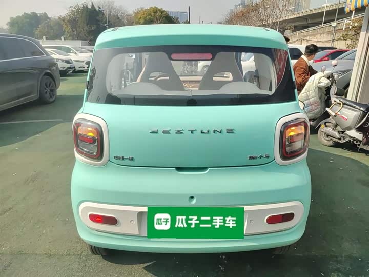 Фото 6 - Bestune Pony