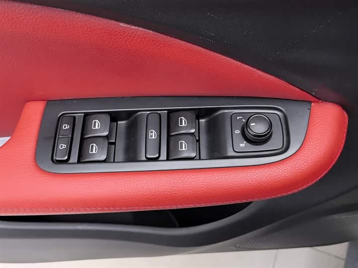 Фото 9 - Leapmotor T03