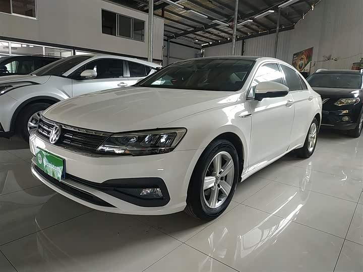 Фото 1 - Volkswagen Lamando L