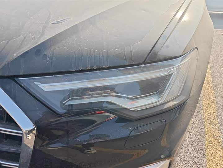 Фото 5 - Audi A6L