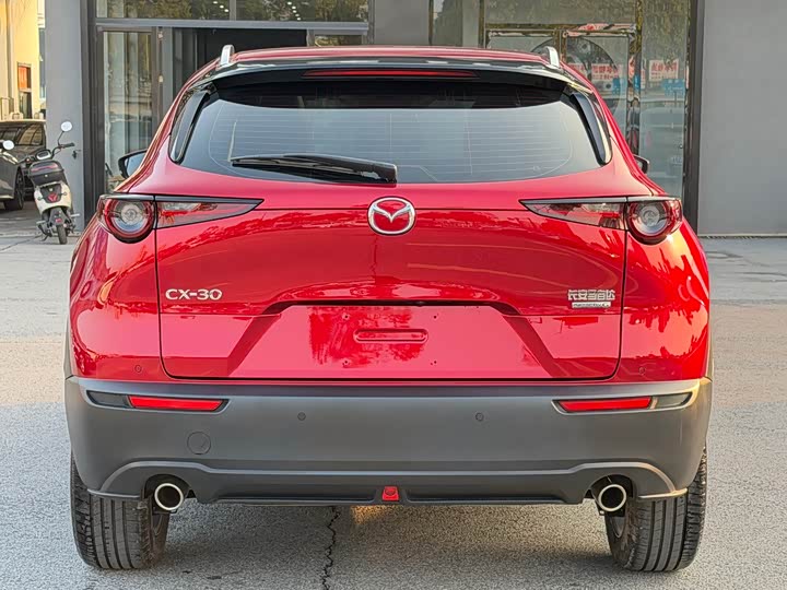 Фото 4 - Mazda CX-30