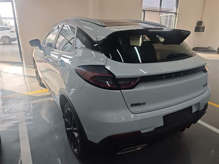 Фото 5 - Geely Emgrand GS