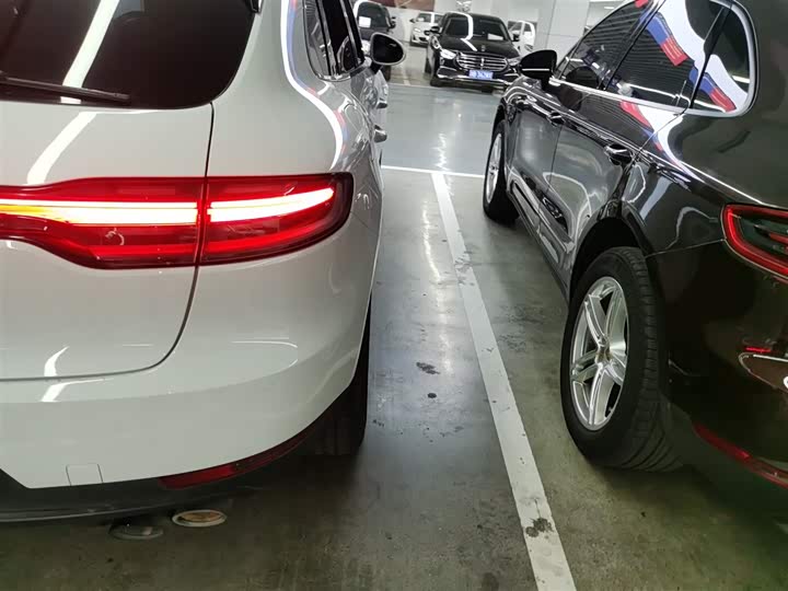 Фото 8 - Porsche Macan