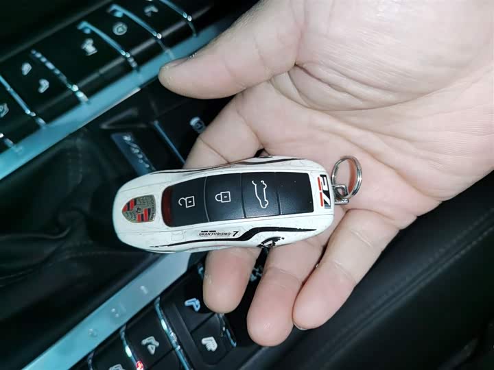 Фото 9 - Porsche Macan