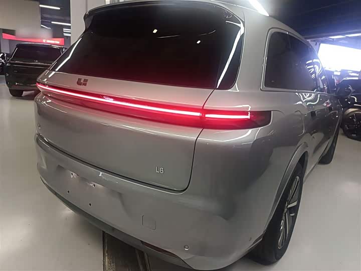 Фото 7 - LiXiang L8