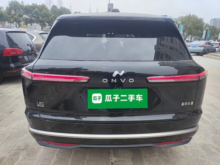 Фото 6 - Nio Onvo L90
