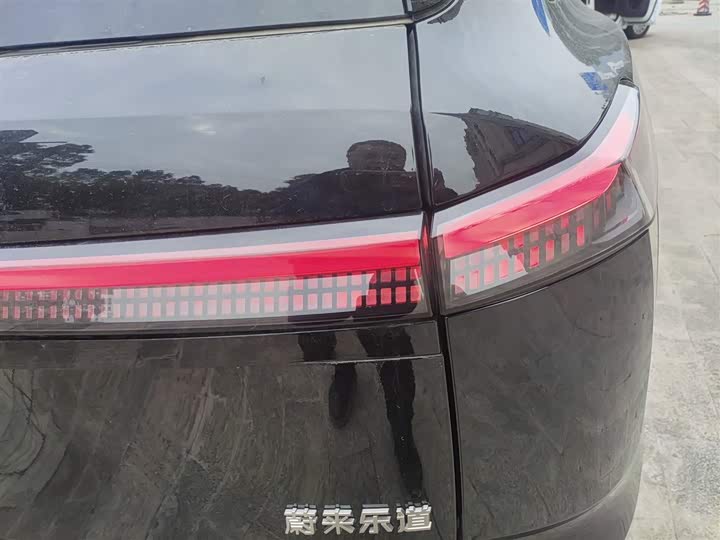 Фото 8 - Nio Onvo L90