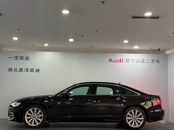 Фото 2 - Audi A6L