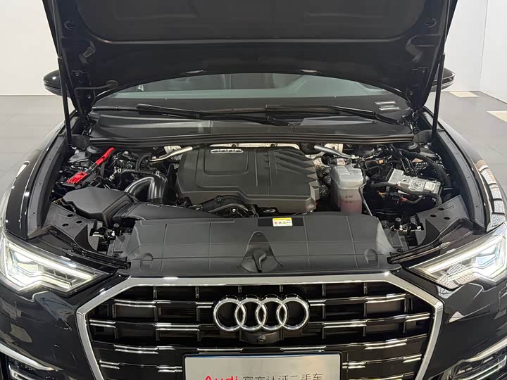Фото 9 - Audi A6L
