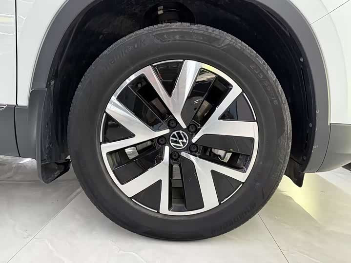 Фото 8 - Volkswagen Tayron