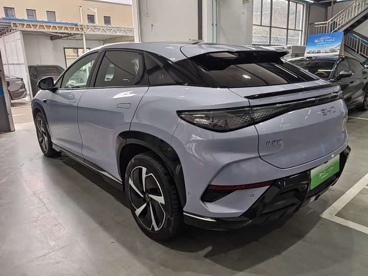 Фото 3 - BYD Sea Lion 07 EV