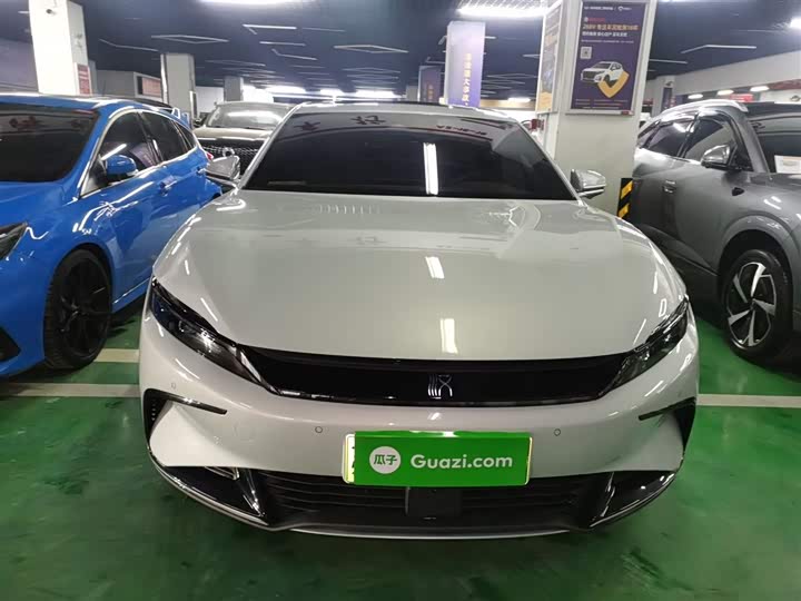 Фото 3 - BYD Han