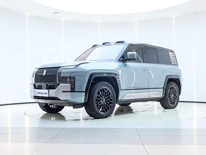 Фото 1 - BYD Yangwang U8