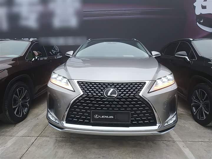 Фото 3 - Lexus RX