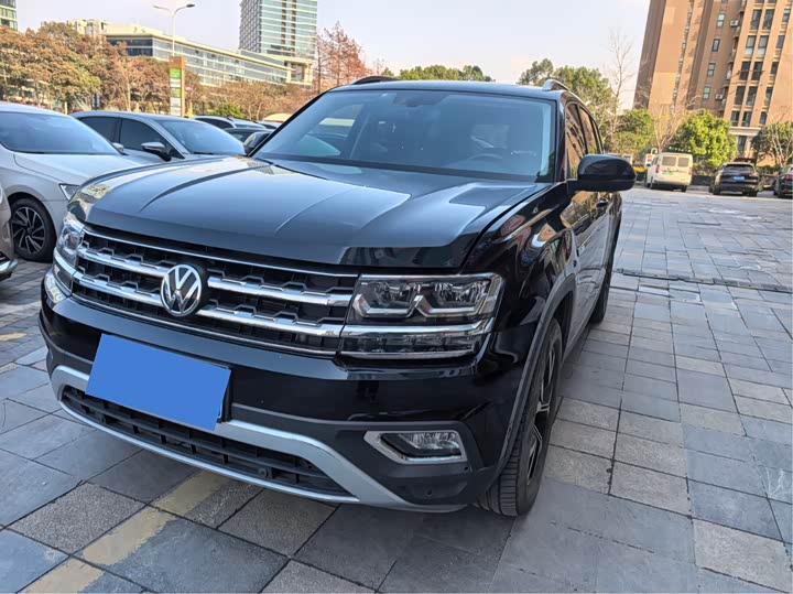 Фото 1 - Volkswagen Teramont Pro