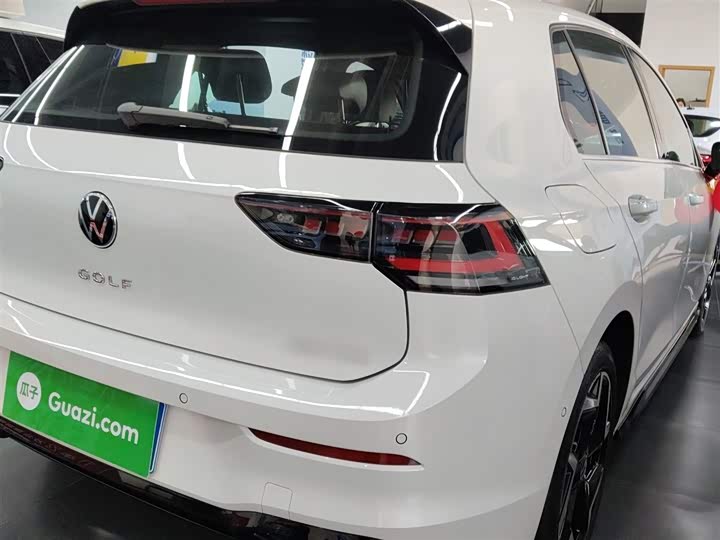 Фото 8 - Volkswagen Golf