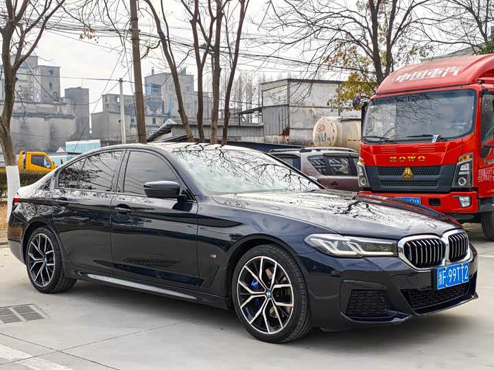 Фото 3 - BMW 5 Series