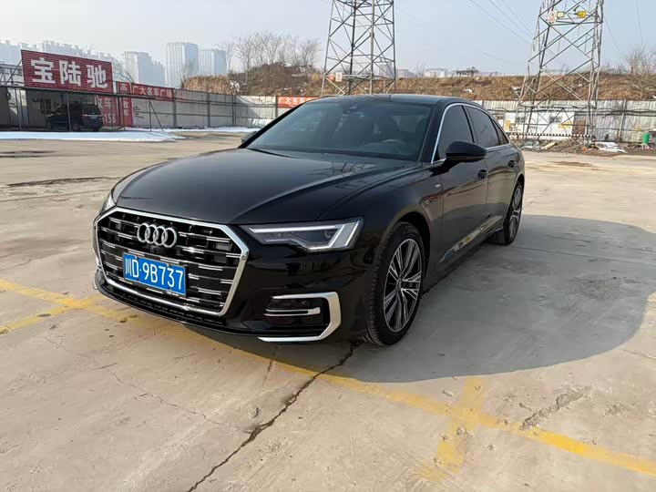 Фото 1 - Audi A6L