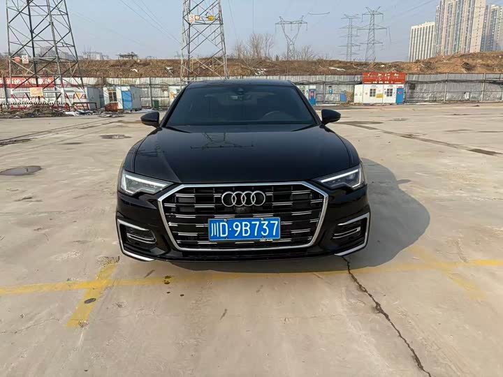 Фото 2 - Audi A6L