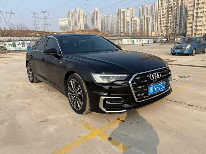 Фото 3 - Audi A6L