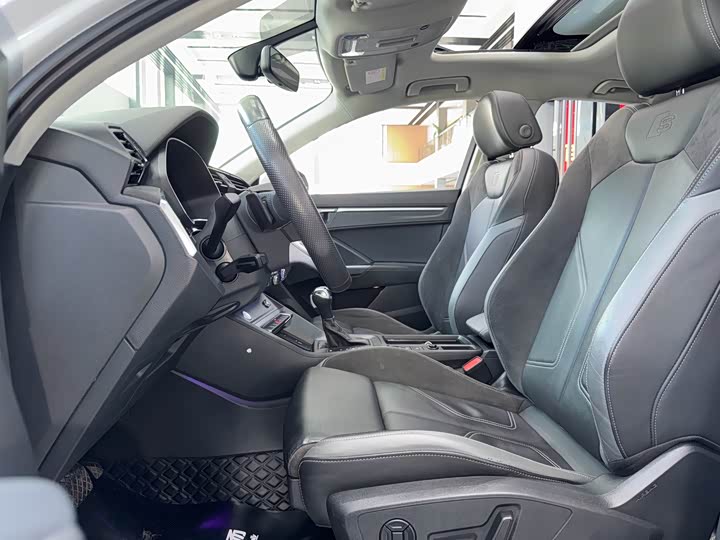 Фото 3 - Audi Q3