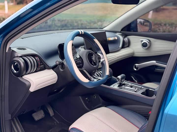 Фото 5 - BYD Yuan Plus