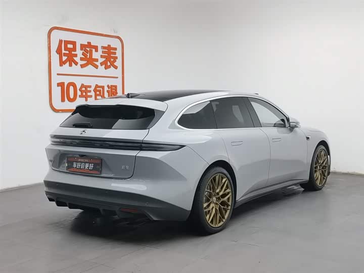 Фото 2 - Nio ET5T