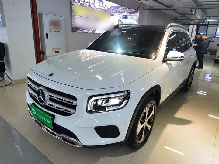 Фото 1 - Mercedes-Benz GLB-Class