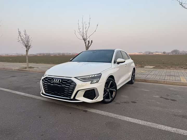 Фото 1 - Audi A3