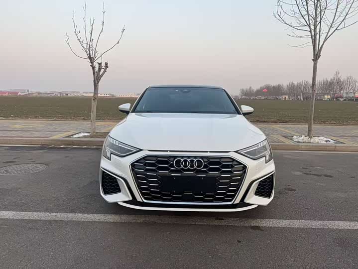 Фото 2 - Audi A3