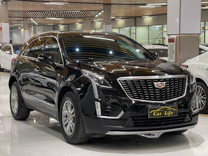 Фото 2 - Cadillac XT5