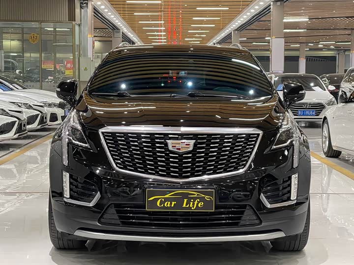 Фото 3 - Cadillac XT5