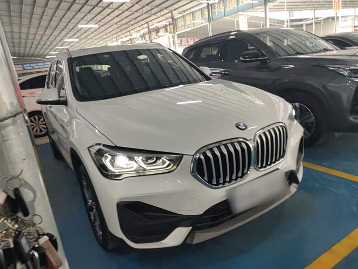 Фото 4 - BMW X1