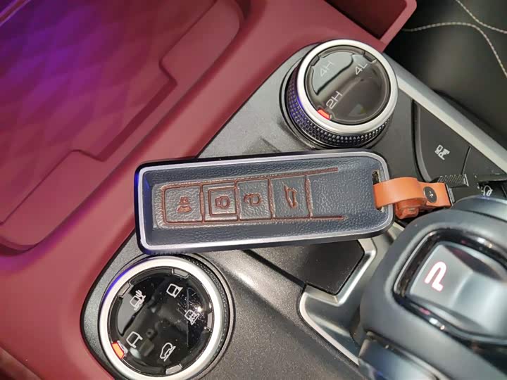 Фото 9 - Tank 300