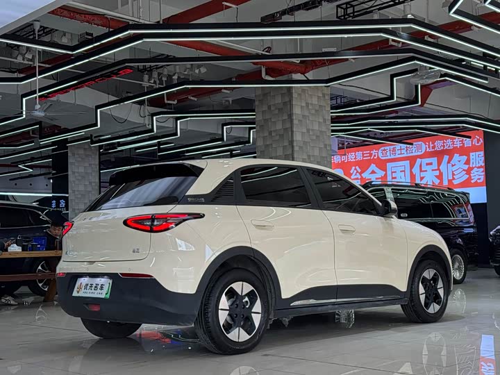 Фото 7 - Geely Galaxy Geome